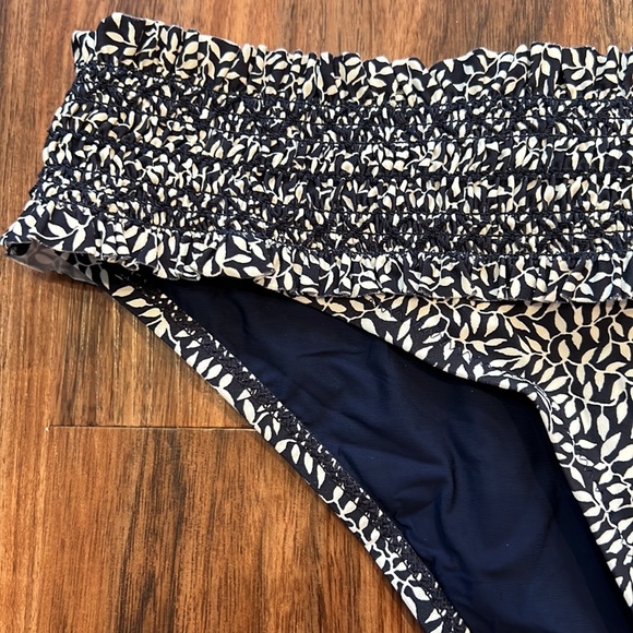 NWOT Tory Burch Costa Printed Hipster Ditsy Leaf - Picture 9 of 10